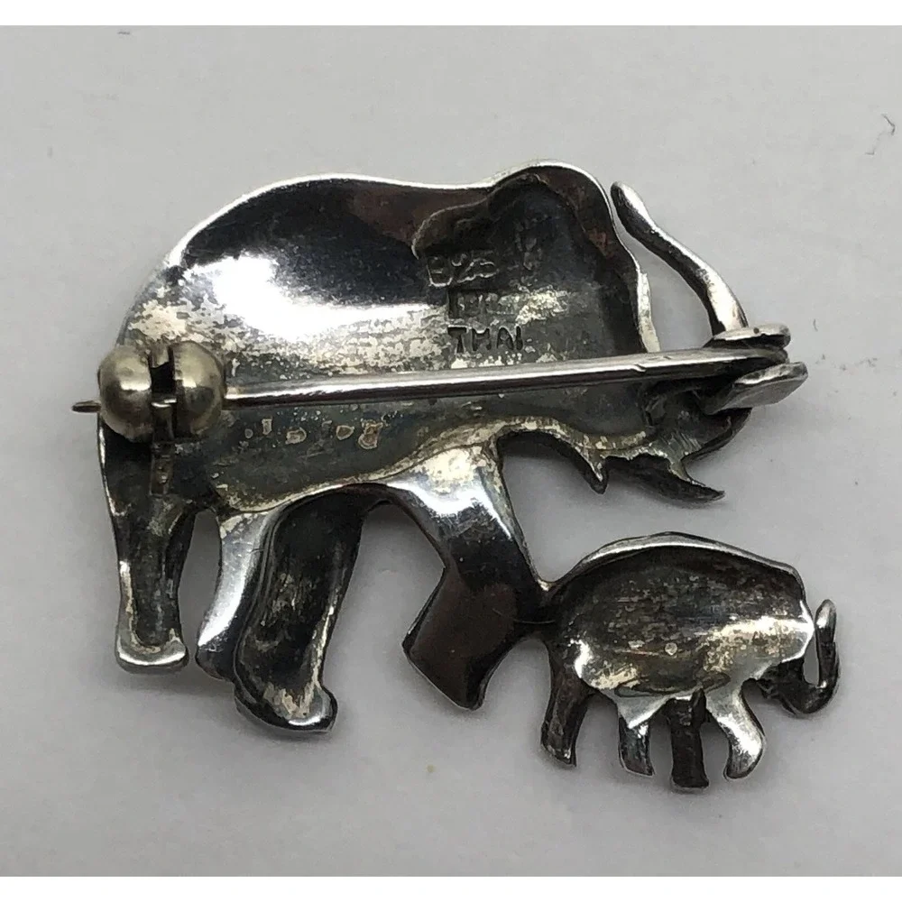 Vintage 925 Sterling Silver ELEPHANT & BABY PIN‎ Authentic Marcasite Gemstones